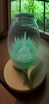 高清电影下载 首页推荐，横向滚动的每日精选电影海报，底部标签栏清晰